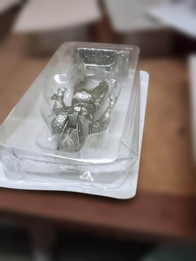 3996）DeAGOSTINI　仮面ライダー フィギュア コレクション １６体