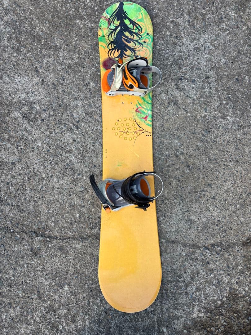 スノボ板【バイン付き】　143㌢