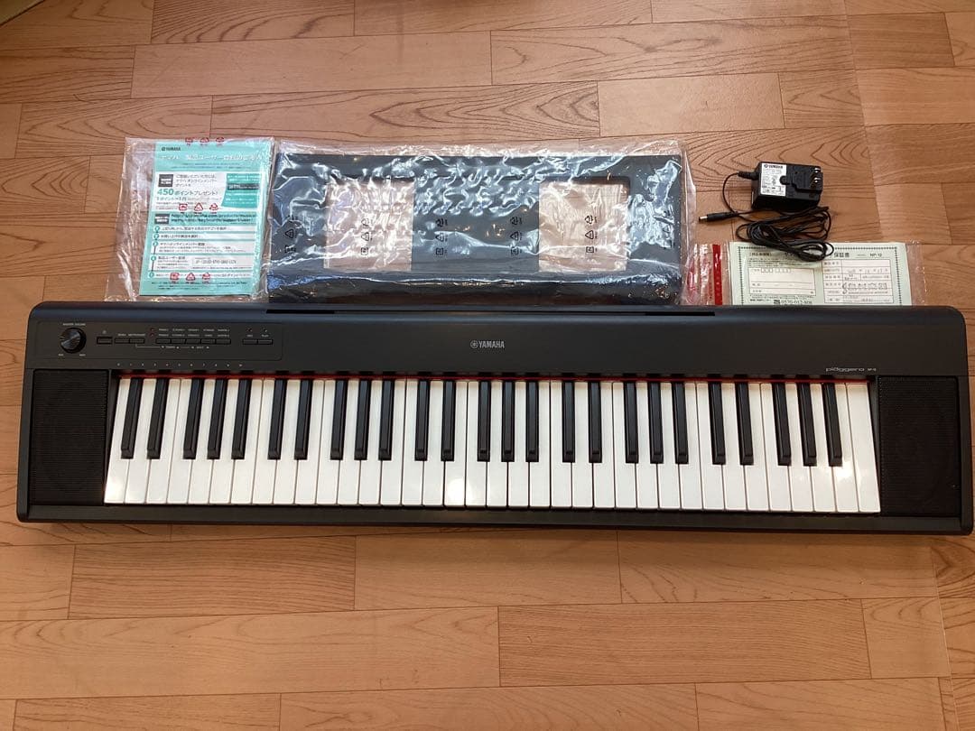 美品☆YAMAHA電子キーボードpiaggeroブラックNP-12B