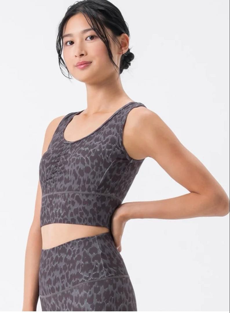 12月15日発売新作⭐︎【SUKALA 】レオパードプリントブラトップM