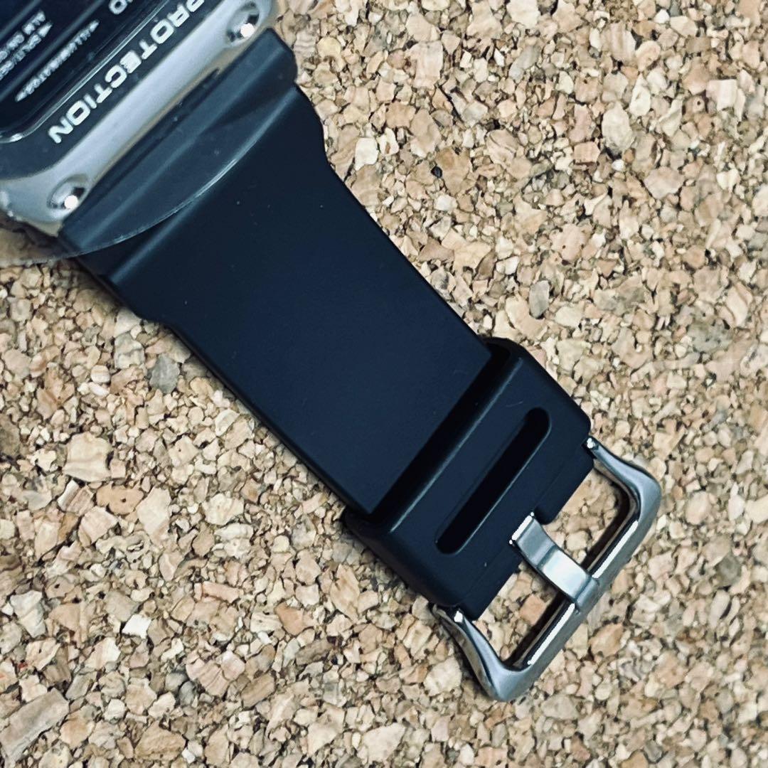 CASIO GーSHOCK/GMー5600RWー1JFメタルカバード　美品