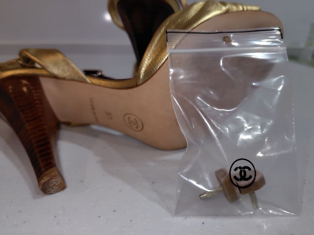 CHANEL ゴールド サンダル 37