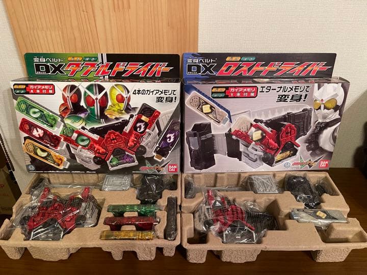 仮面ライダーW 風都探偵　DXダブルドライバー　T2ガイアメモリ　オマケ色々