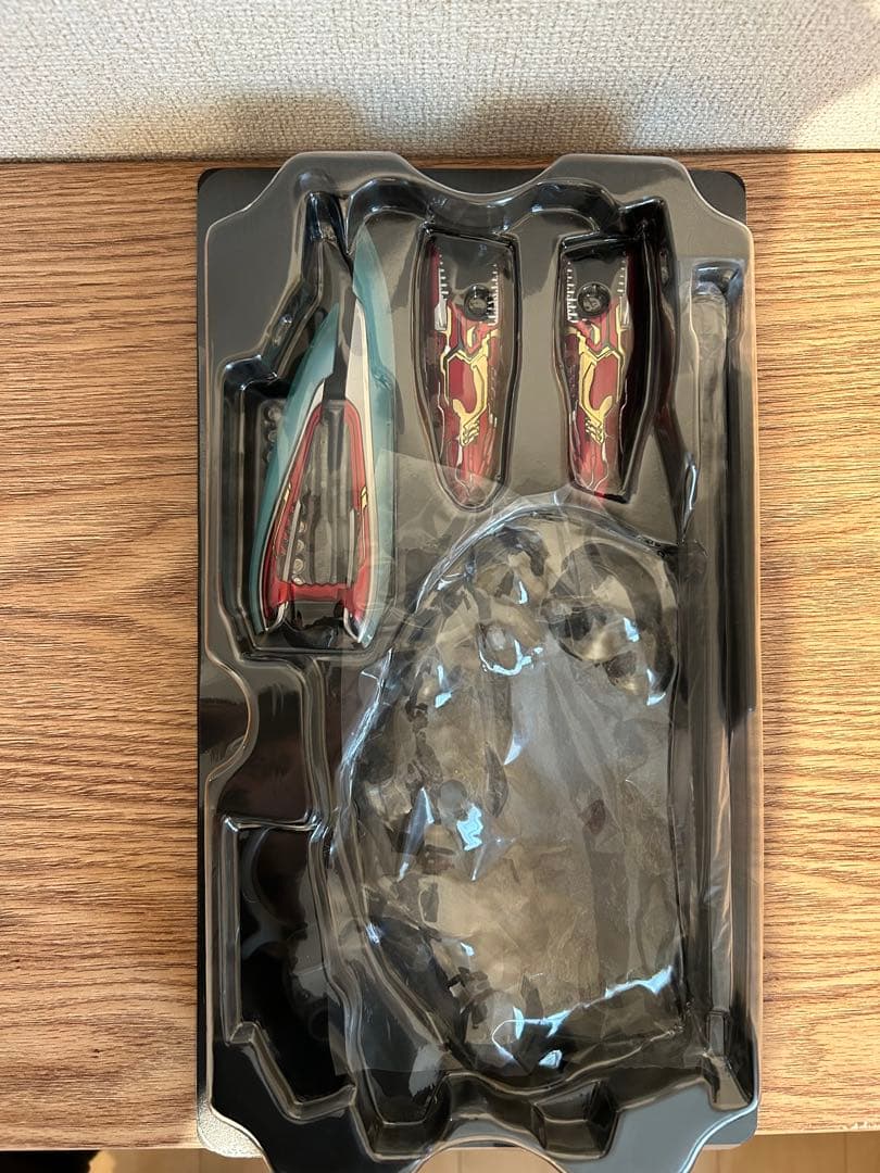 ホットトイズ アベンジャーズ　御三家　美品　三体セット売り