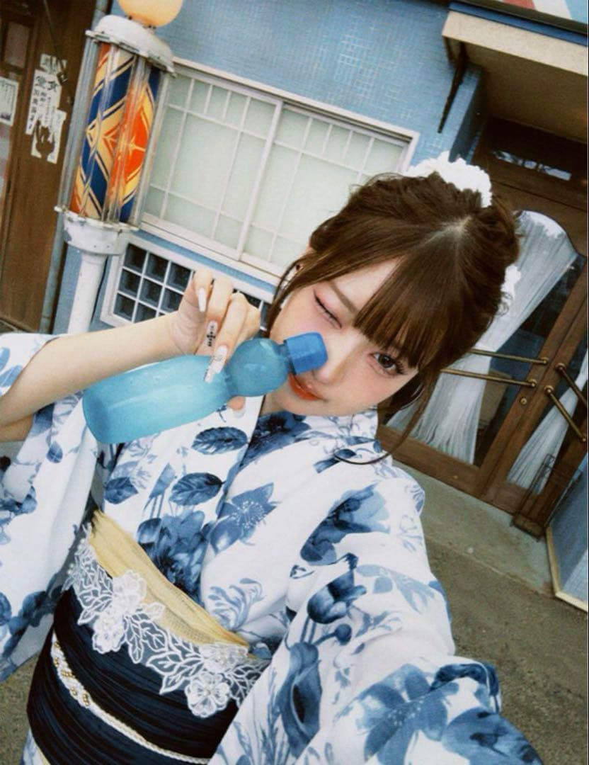 水彩花柄浴衣セット[gi1519] ネイビー　ホワイト　大人花柄　兵児帯