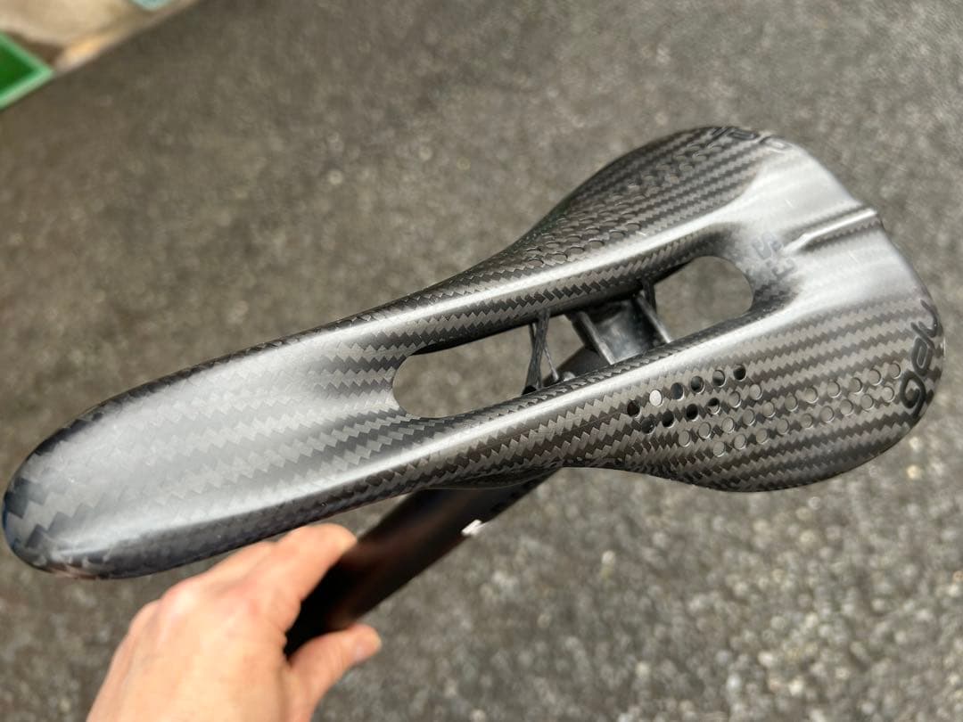 gelu S3 シート & DARIMO T1シートポスト