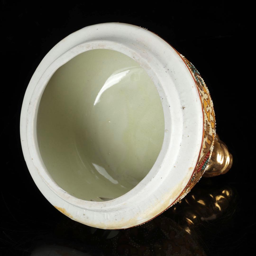 薩摩焼 金襴手色絵金彩 着物美人唐子風景窓絵付 獅子耳大香炉 高さ44cm