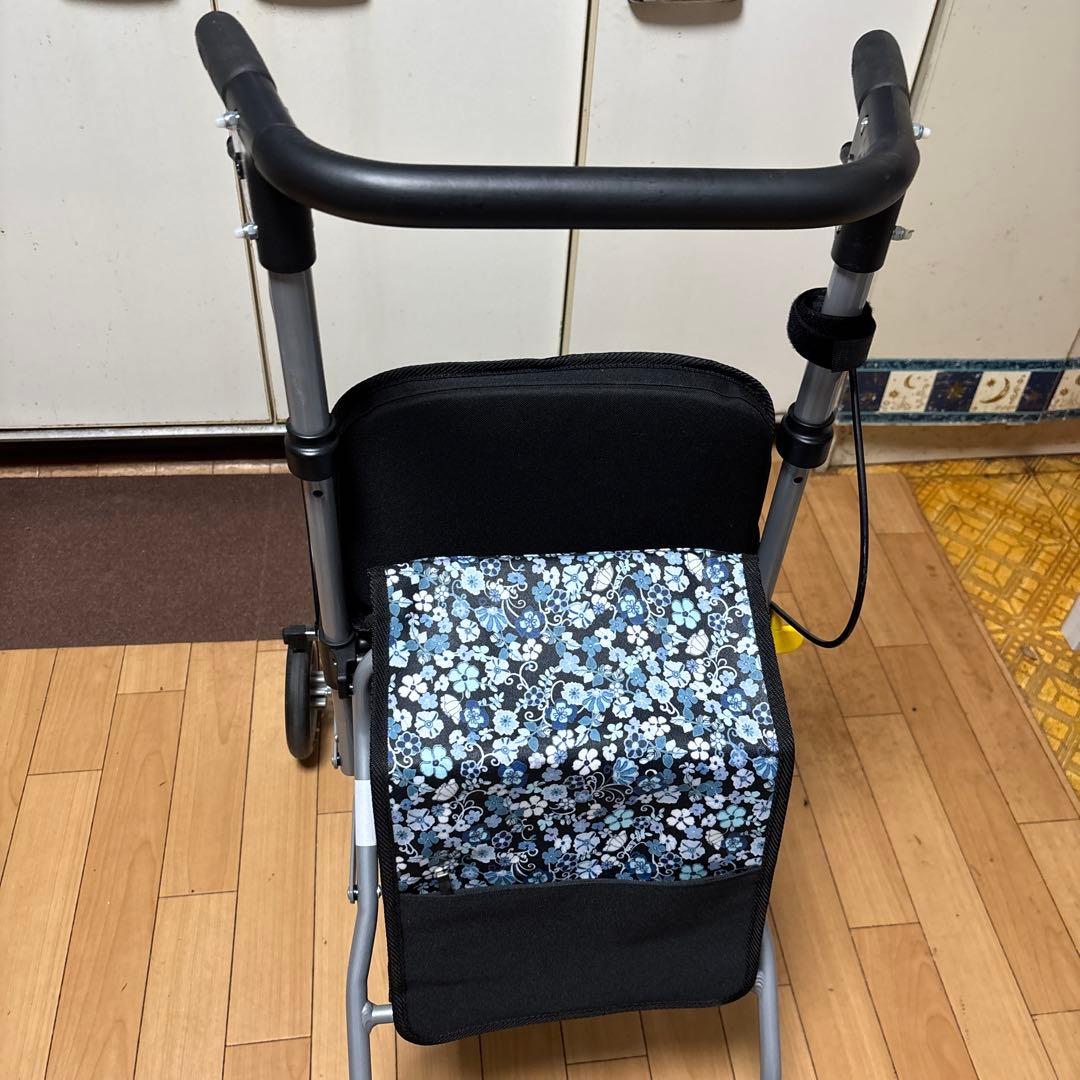 本日夜まで値引き中　シンフォニースリムSP 花柄ブルー　介護　送料無料