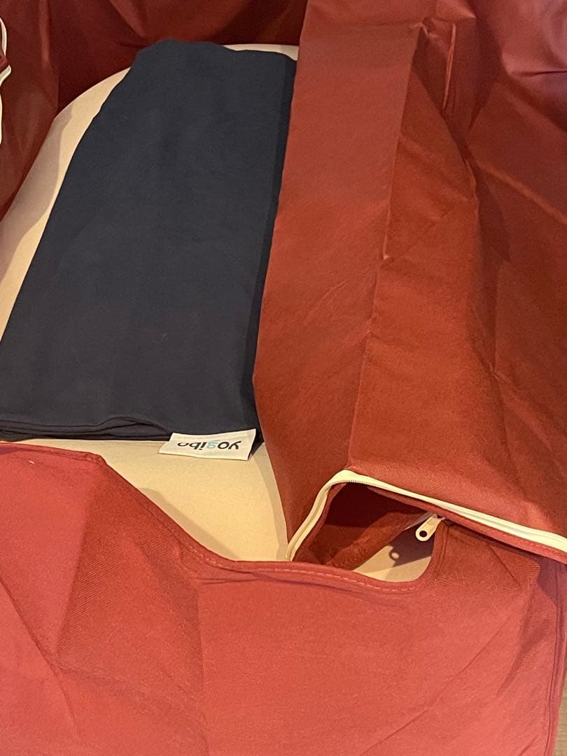 【保証期間内・ほぼ新品】　Yogibo ミディ濃紺　Kaza