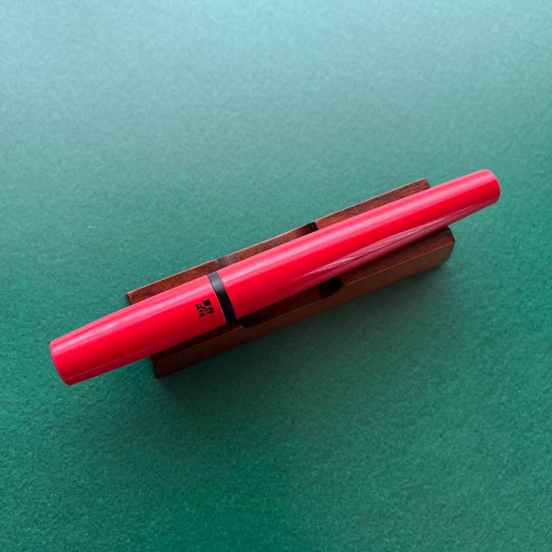 【希少】伊東屋 ITOYA ペンジャケット レッド（未使用に近い）