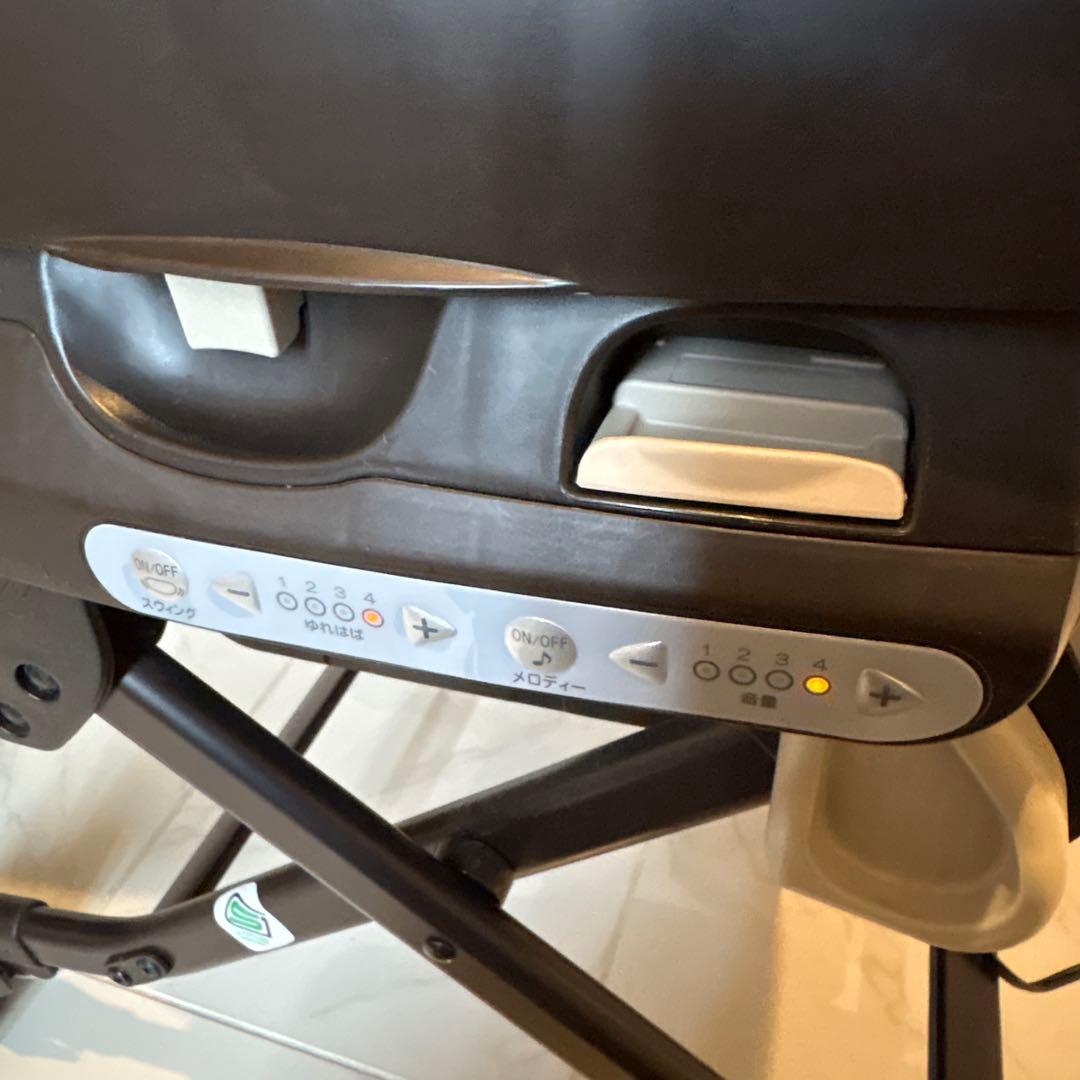 【♡送料込♡】コンビ　電動ハイロー　ネムリラ4キャスオートスウィング