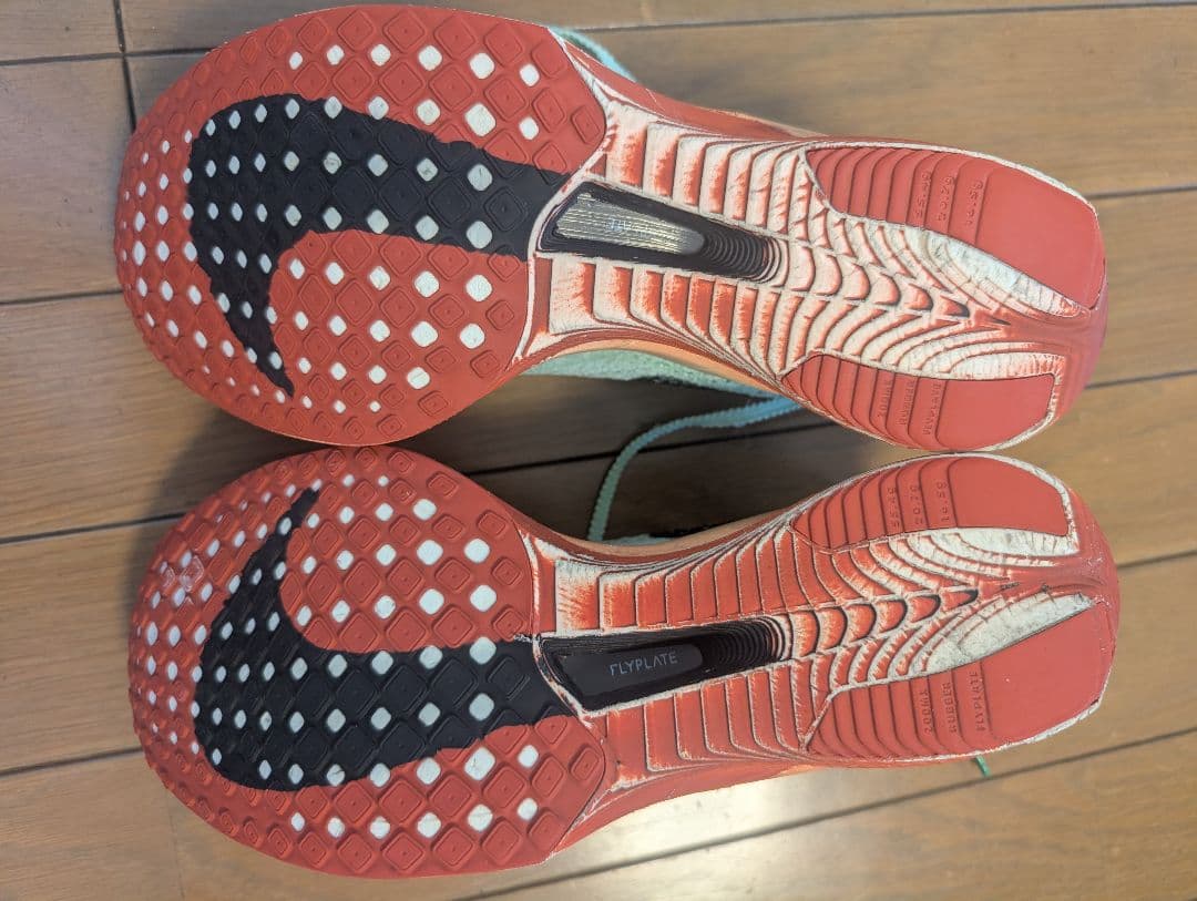 ズームX ヴェイパーフライ ネクスト% 3　25,5