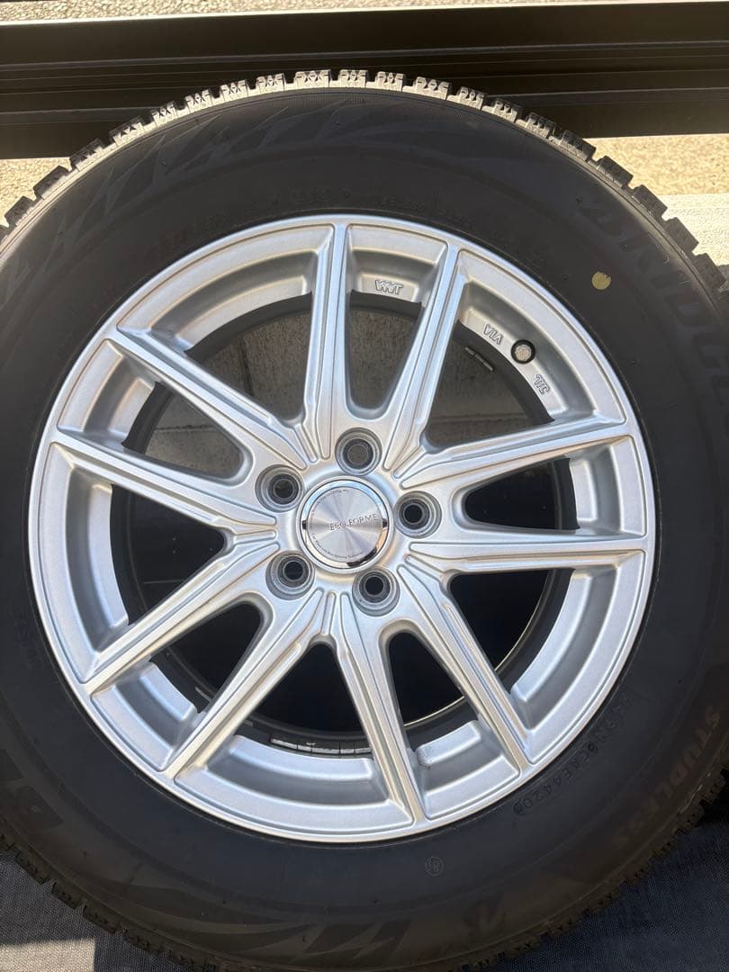 ブリヂストン 195/65R15 スタッドレスタイヤ