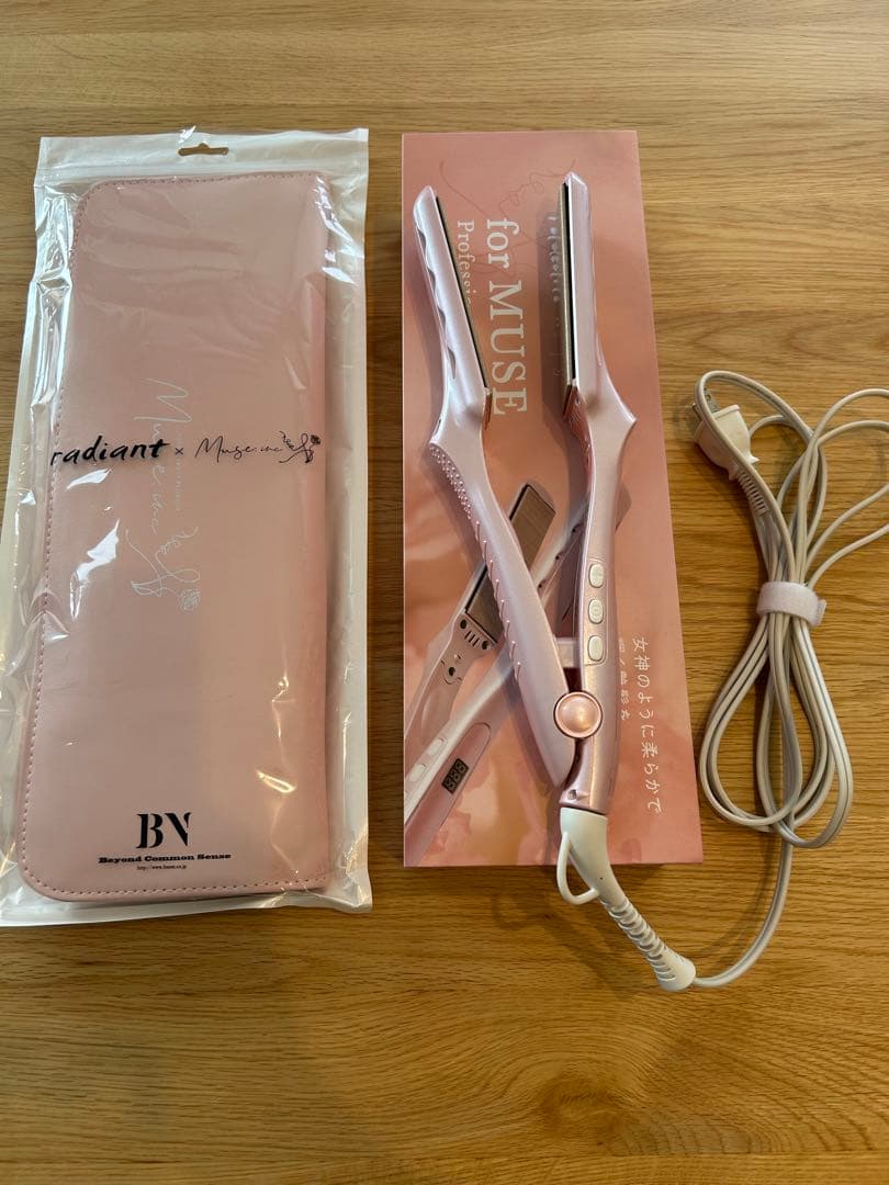 ラディアントfor MUSE プロフェッショナルヘアーアイロンピンク　ケース付き
