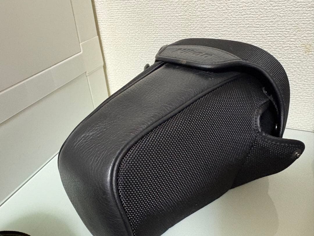 Nikon D7500 ボディ + 18-200mm VR レンズ フルセット