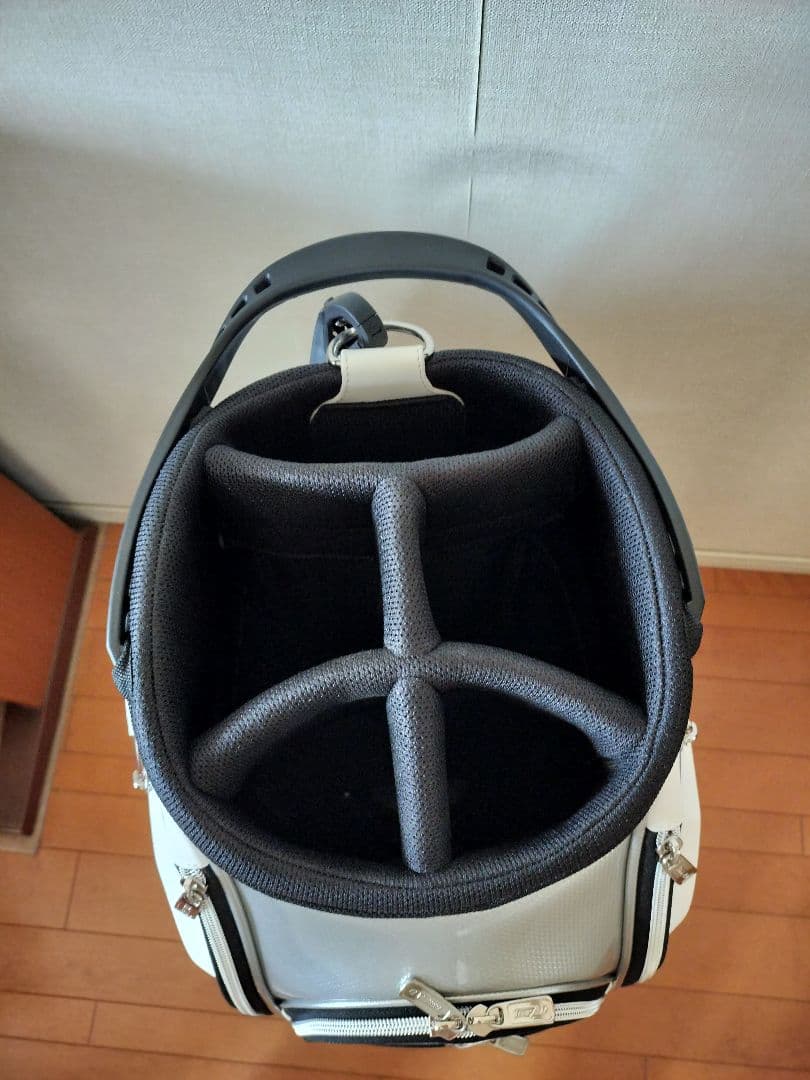 GRAPHITE DESIGN TOUR AD キャディバッグ