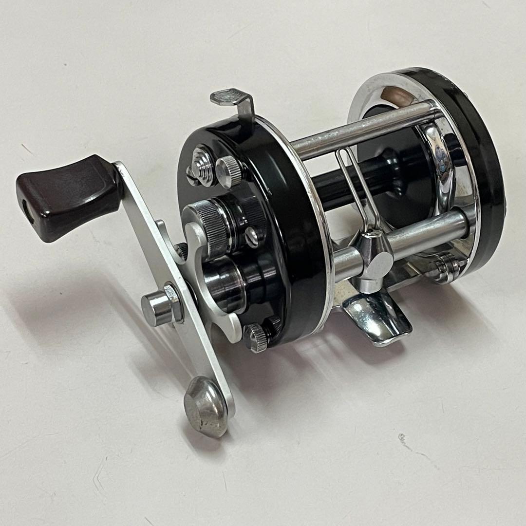 リール DAM QUICK 800 Champion