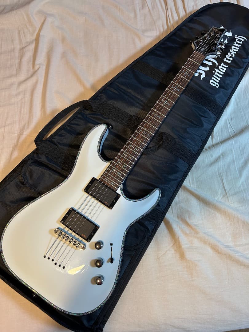 ギター SCHECTER HELLRAISER C-1 WHT