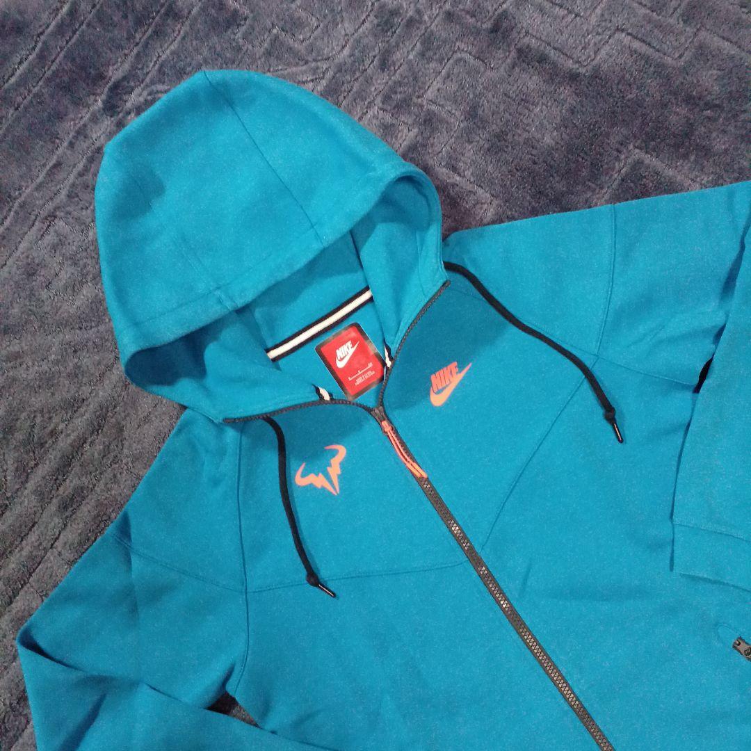 ナイキ　ジャンバ－