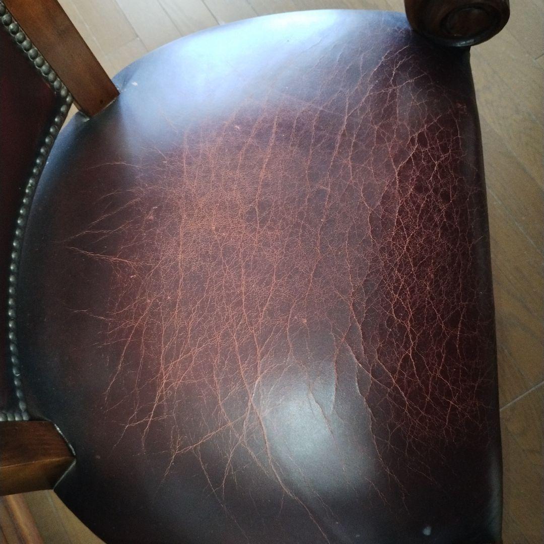 円形木製テーブルとアーム付き椅子4脚セット