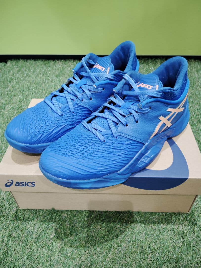 asics アンプレアルスlow 限定カラー ブルー