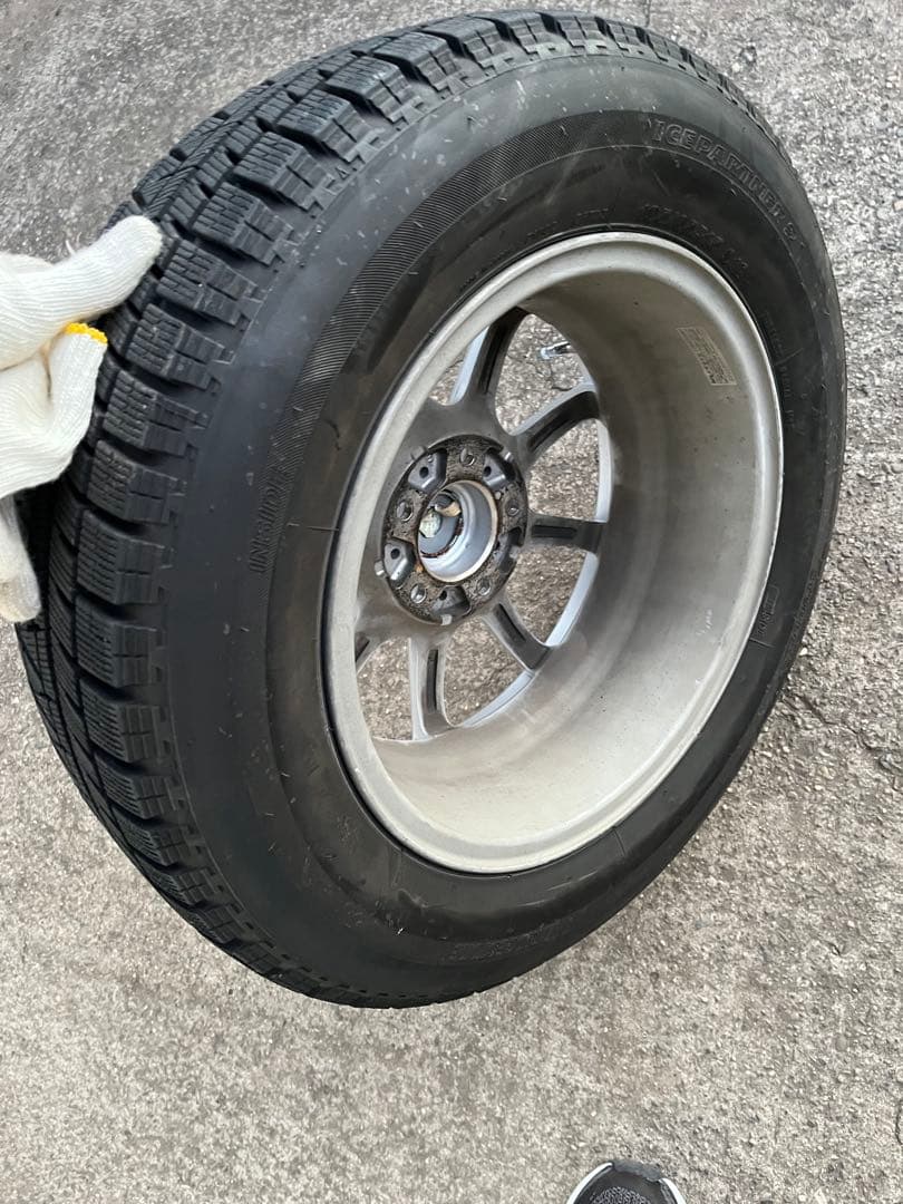 ブリヂストン 195/65r15ホイール付スタッドレスタイヤ 15インチ4本