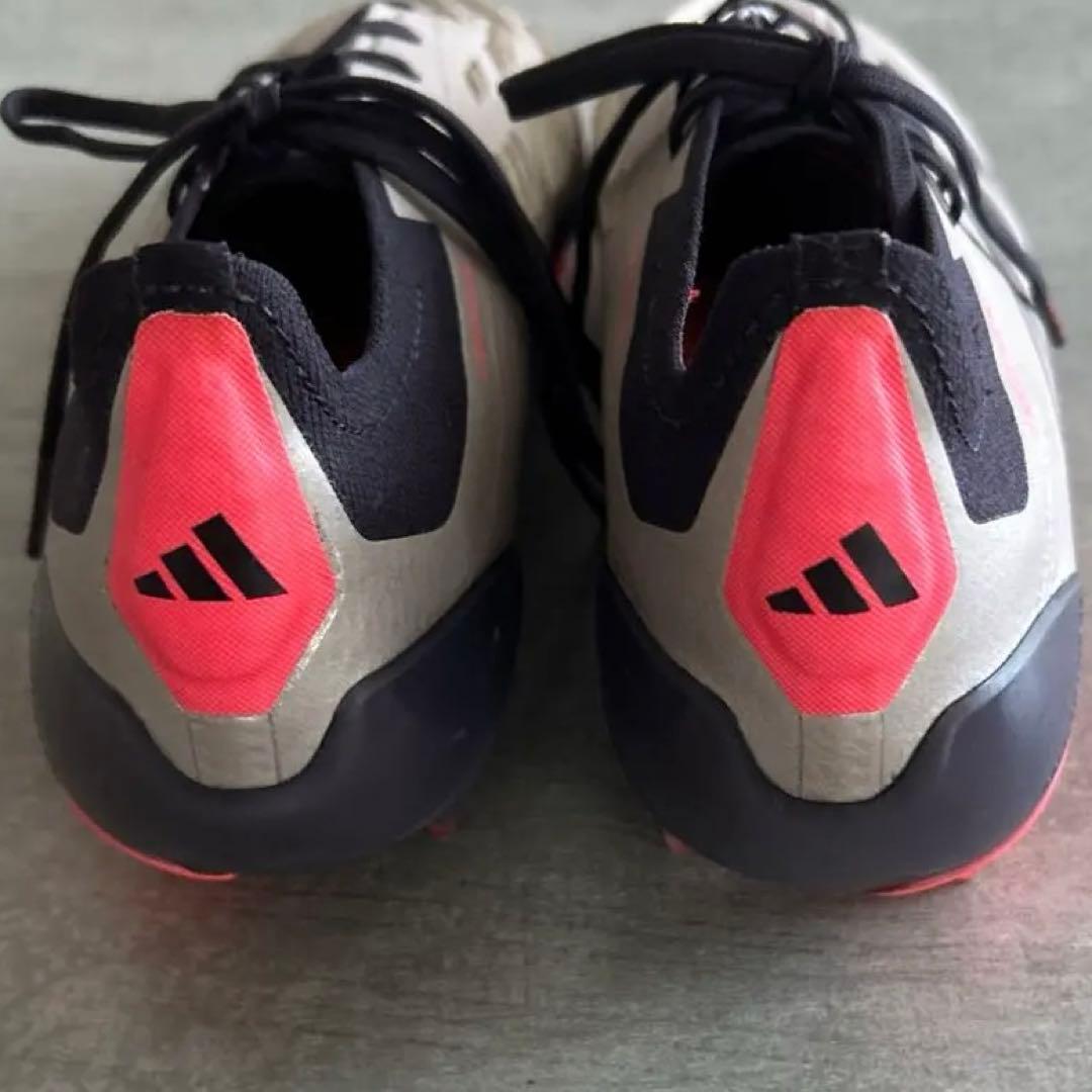 新発売　使用一回のみ！　アディダス　プレデター エリート　FG 27㎝