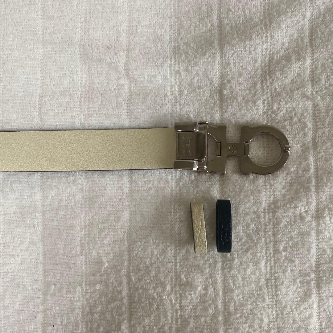 Salvatore Ferragamoガンチーニレザー ベルト黒×クリーム未使用