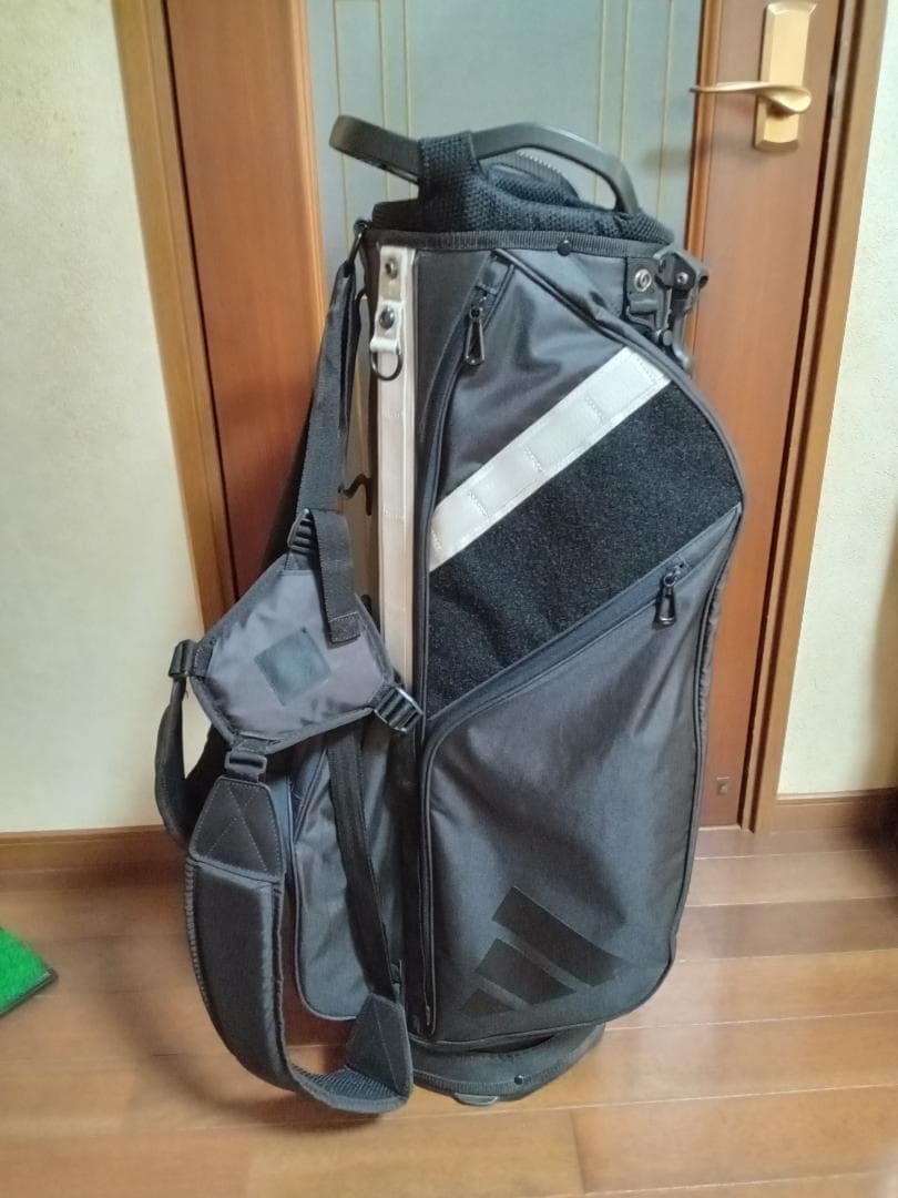 【値下げ】美品★adidas★アディダス★スタンド式バッグ★8.5型★黒★