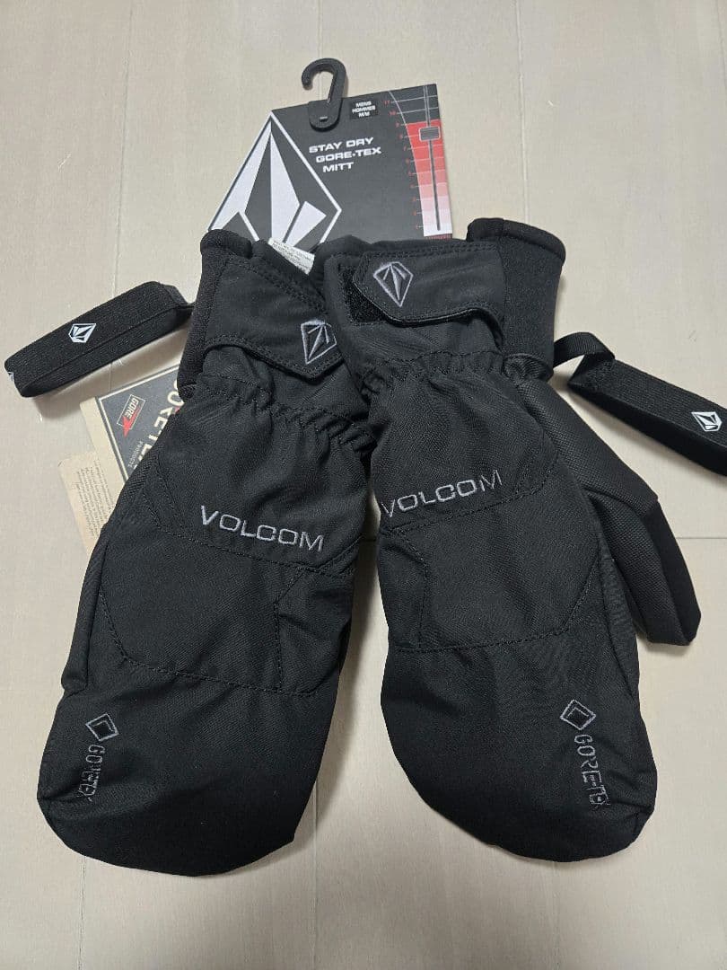 VOLCOM ボルコム GORE-TEX ミトングローブ Mサイズ 未使用品！