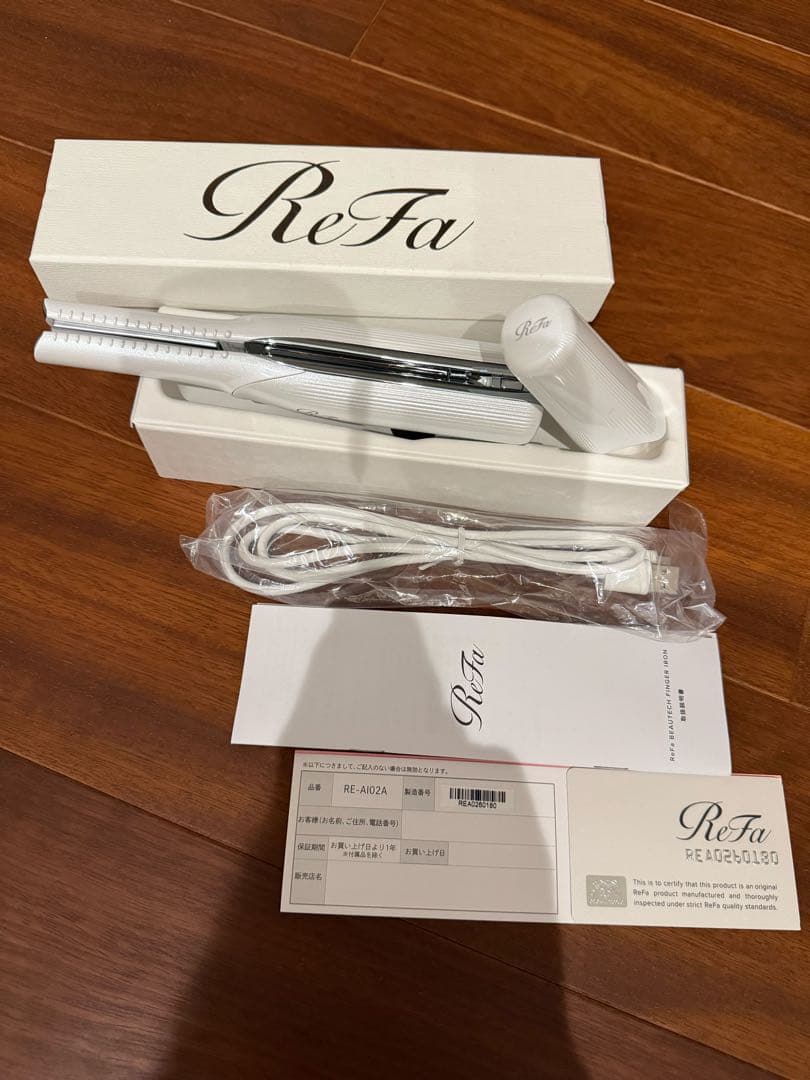 リファ　ヘアーアイロン