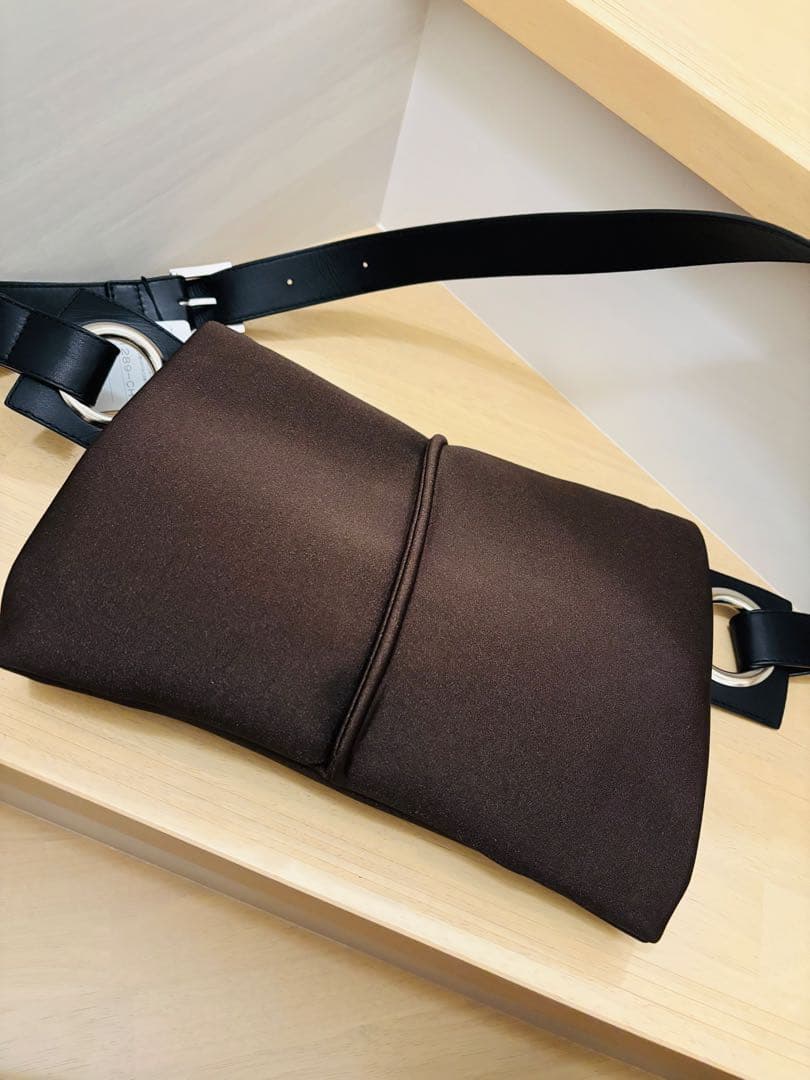 【新品未使用】／【wet】ボディバッグ Mサイズ