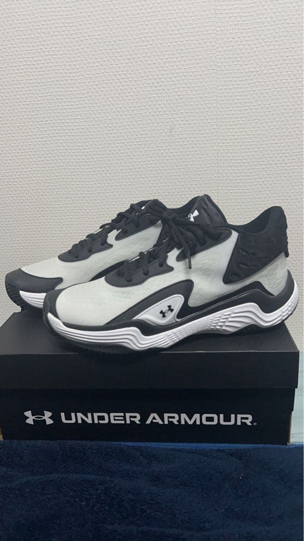 UNDER ARMOUR バスケットボールシューズ 27.5cm
