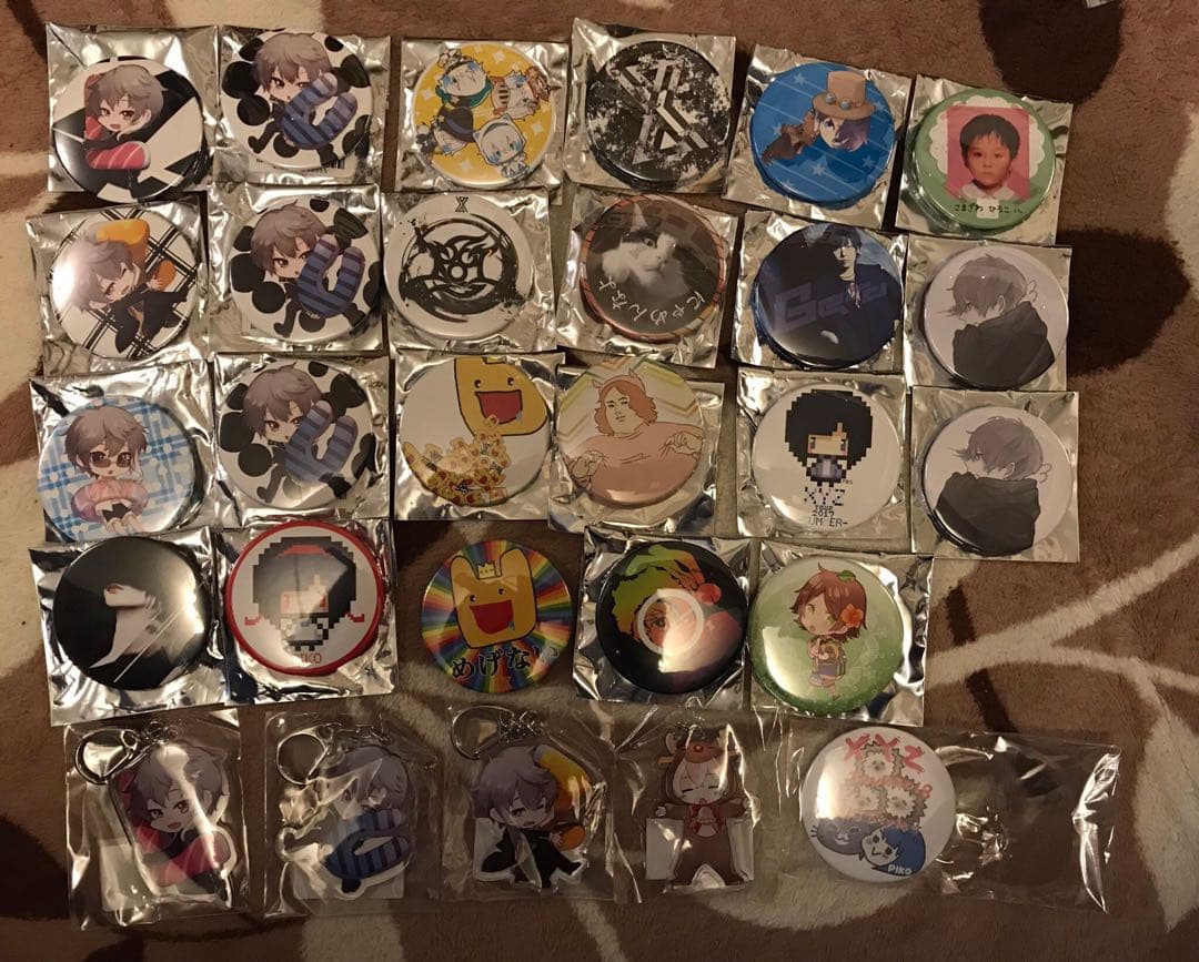 歌い手 缶バッチ グッズ ペンラ