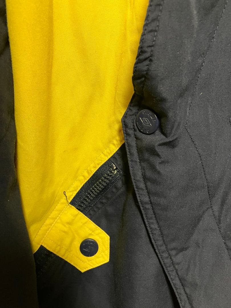 umbro スコットランド　ヴィンテージ　ナイロンジャケット　送料込み　古着