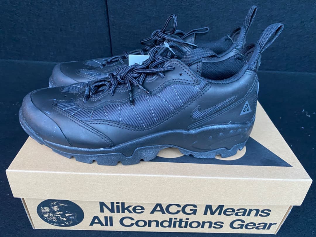 Nike ACG AIR MADA ブラック