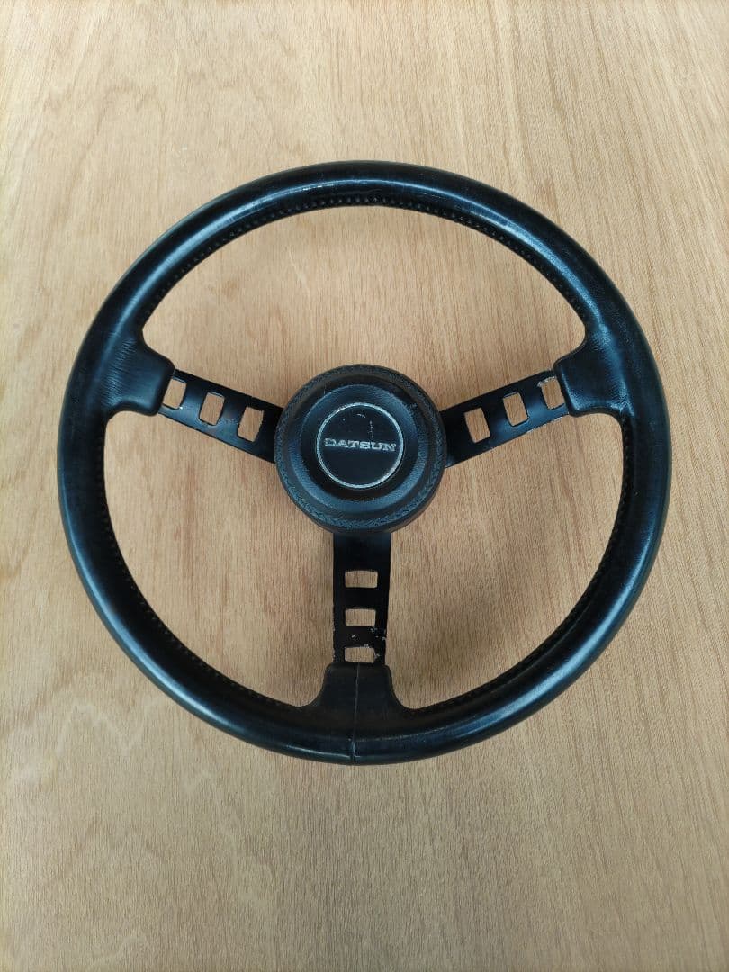 hako_pmcsさん専用　 ダットサンコンペ　 ステアリング 3スポーク 黒
