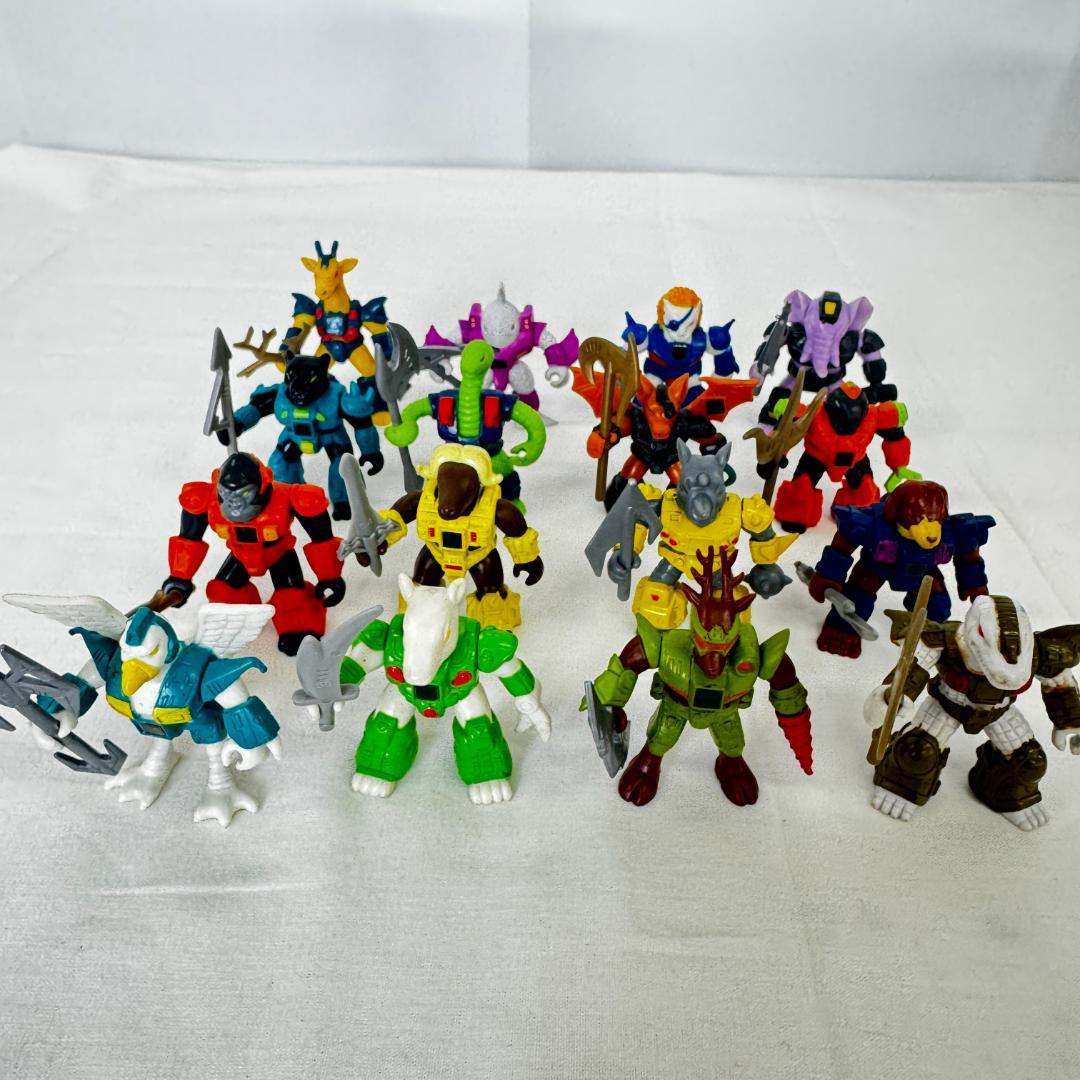 【S642-200-20】タカラ ビーストフォーマー 16体セット 武器有り