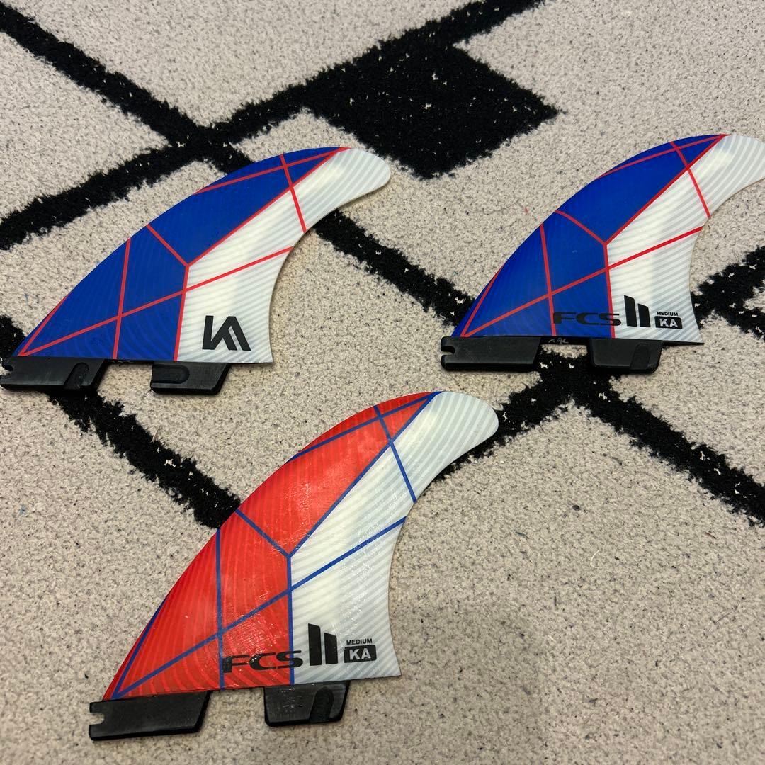 FCS II KA サーフボードフィン 3枚セット　MEDIUM