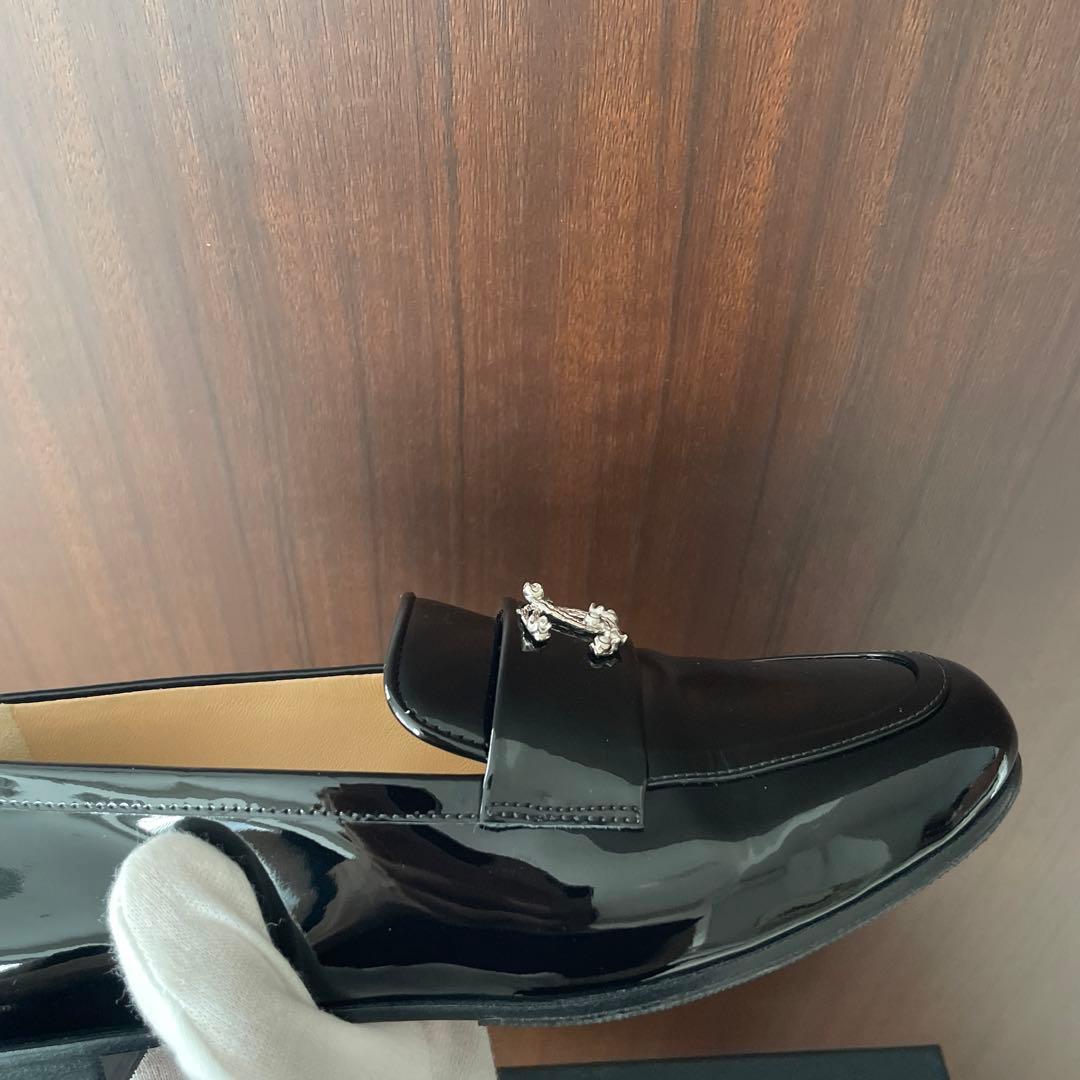 meruシャネル　パテントローファー　37.5センチ