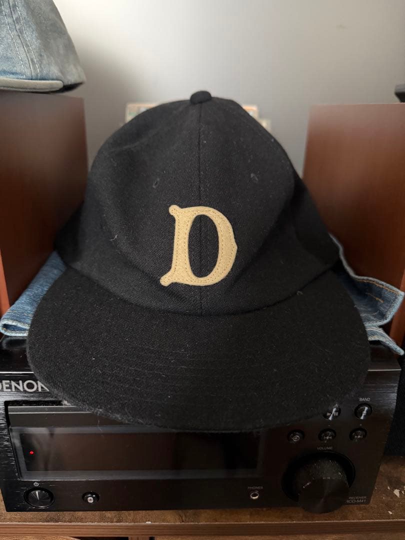 H.W. DOG & CO. Dロゴ ベースボールキャップ