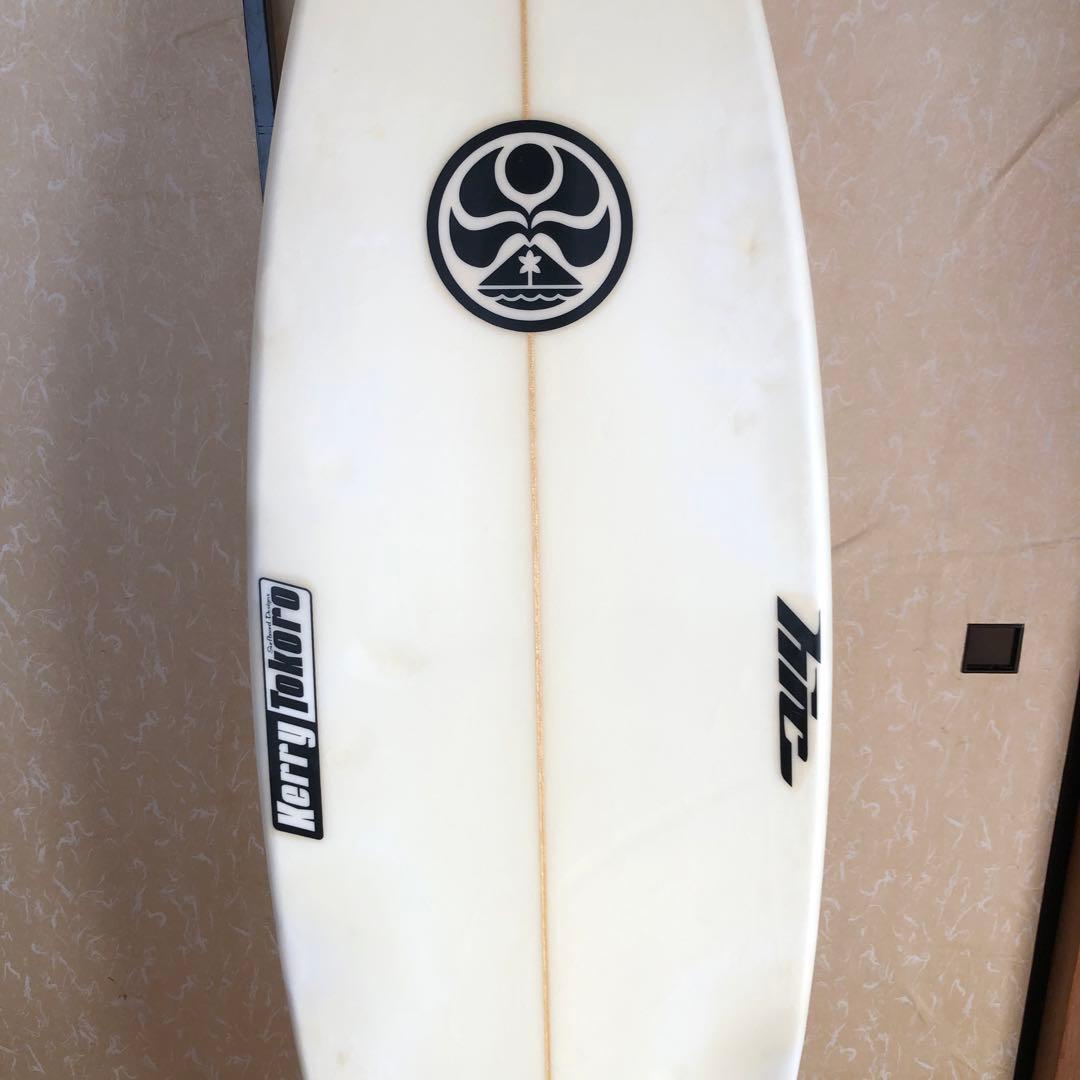 HIC サーフボード 6’0 ケリートコロ FCSフィン付