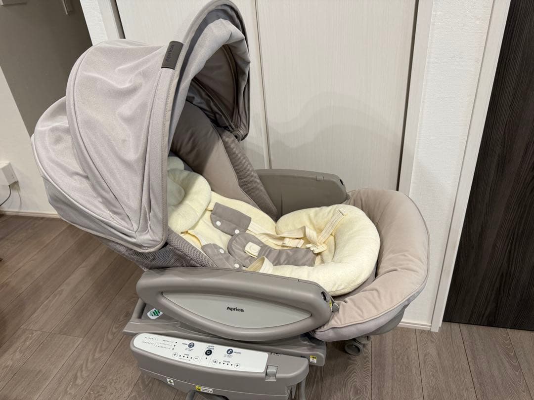 アップリカ　電動ハイローチェア　ユラリズムオートプレミアム