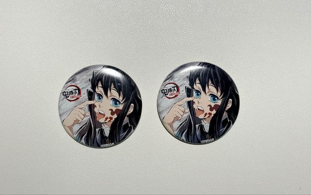 ピンズ・ピンバッジ・缶バッジ nmnm