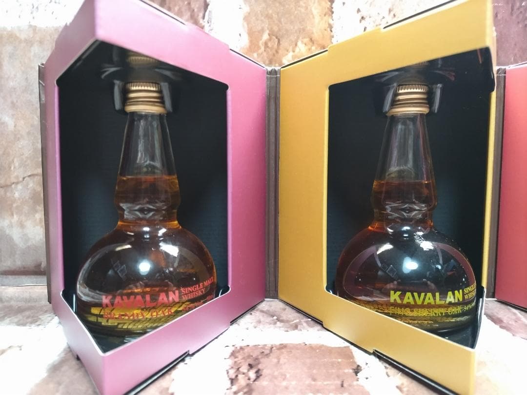 ☆KAVALANポットスチル型　ミニチュアボトルギフトセット☆