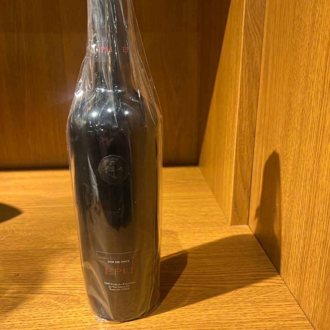 EPU 2011 赤ワイン チリ産 他の2本のワインとセット売りも可能です