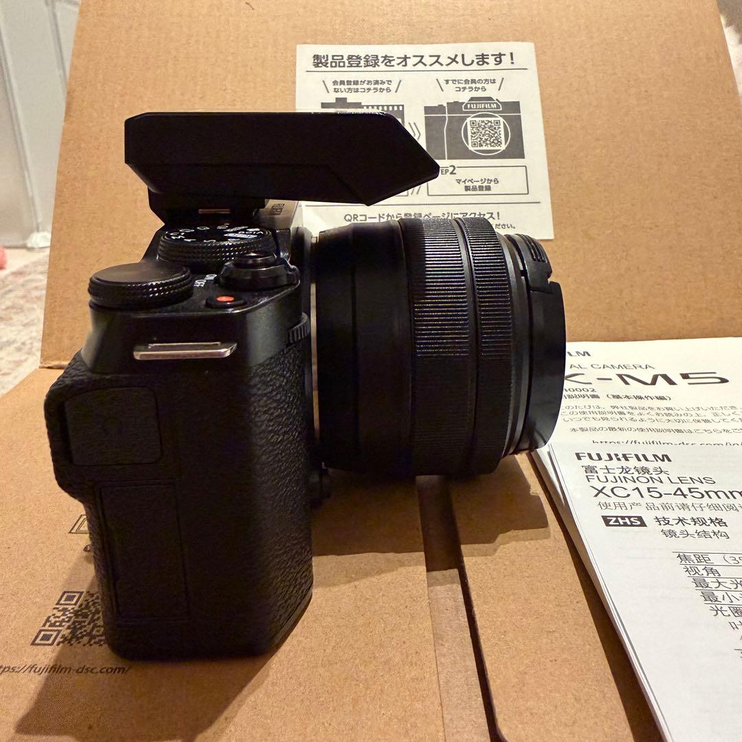 FUJIFILM X-M5 フラッシュ無し