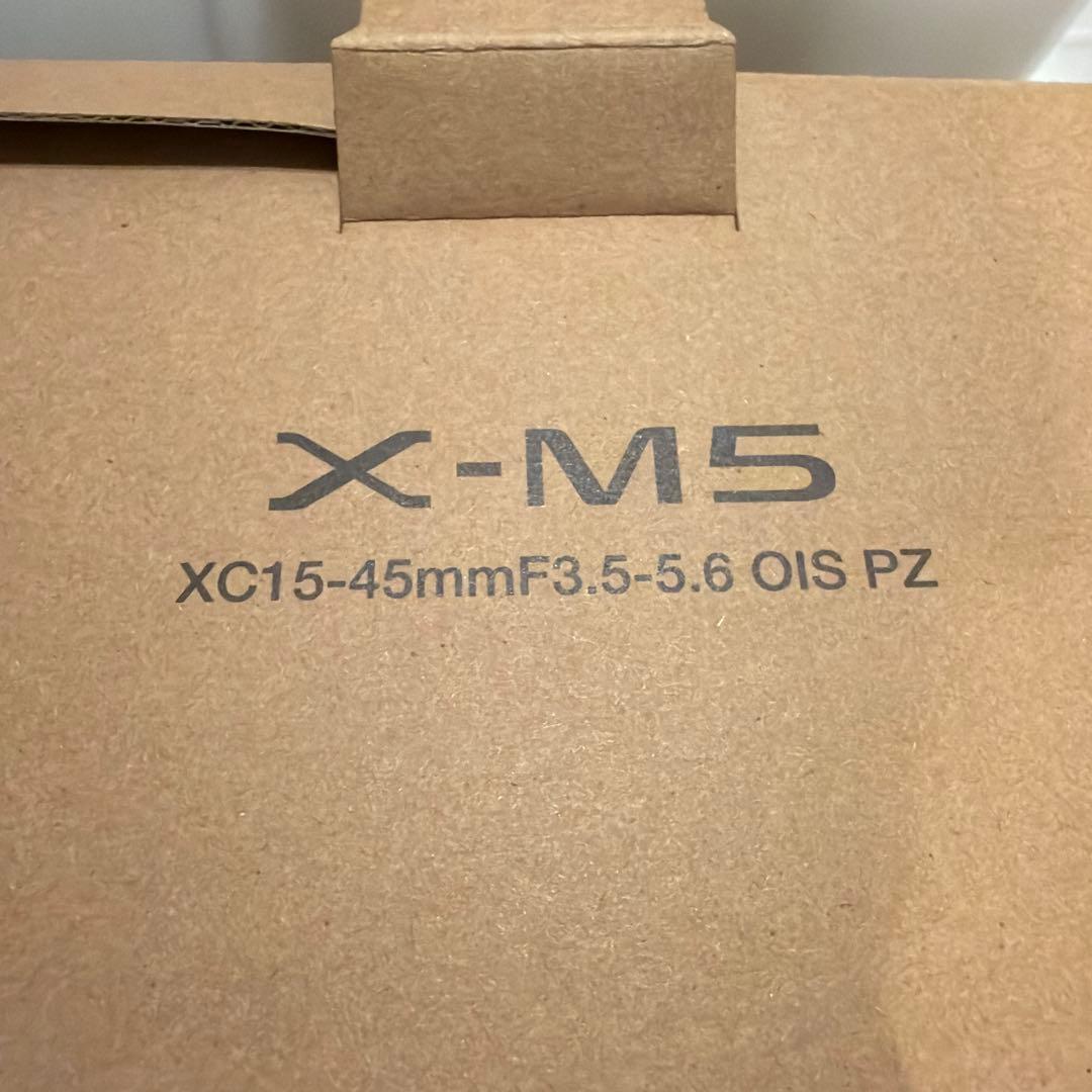 FUJIFILM X-M5 フラッシュ無し