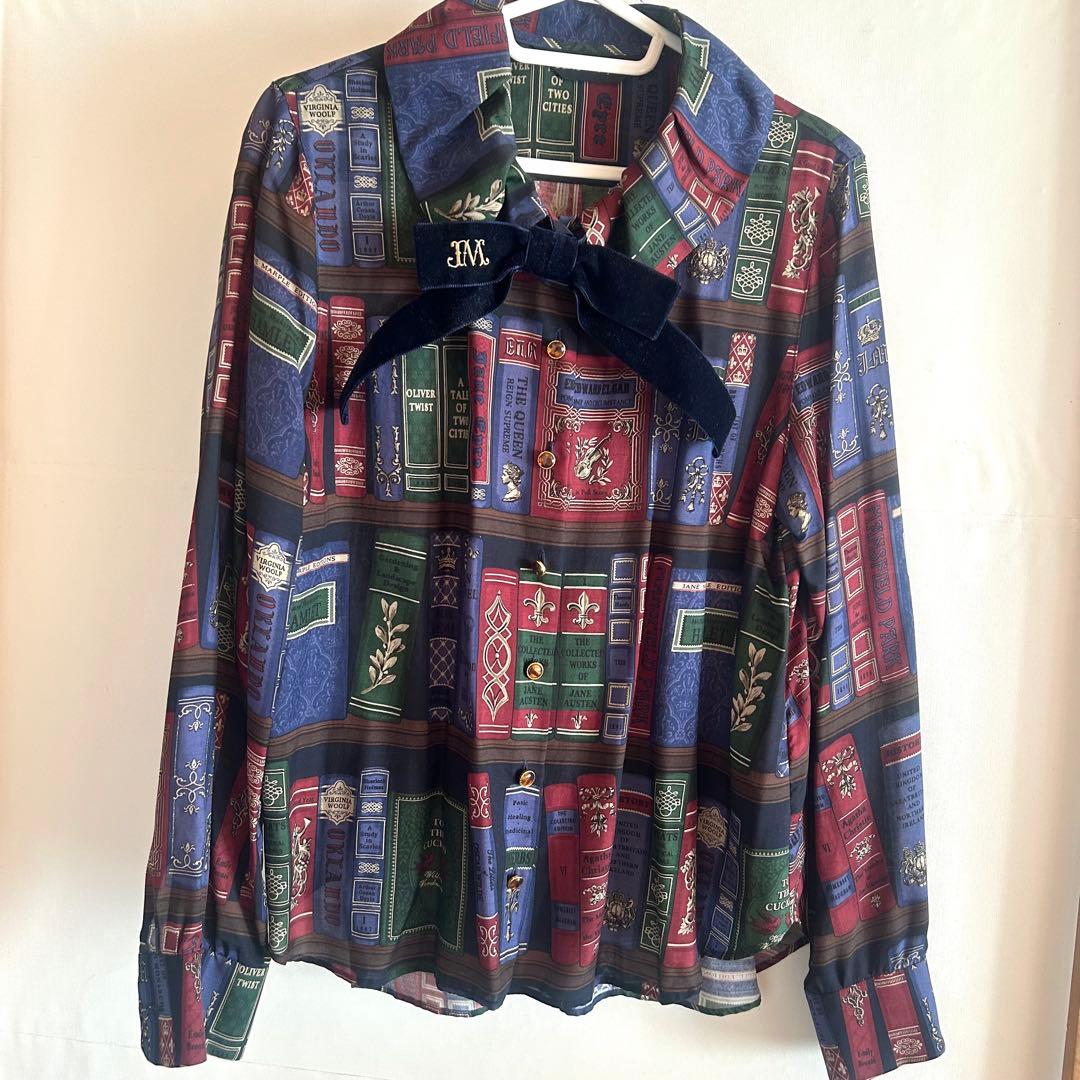 Jane Marple Jane’s bookcase ブラウス