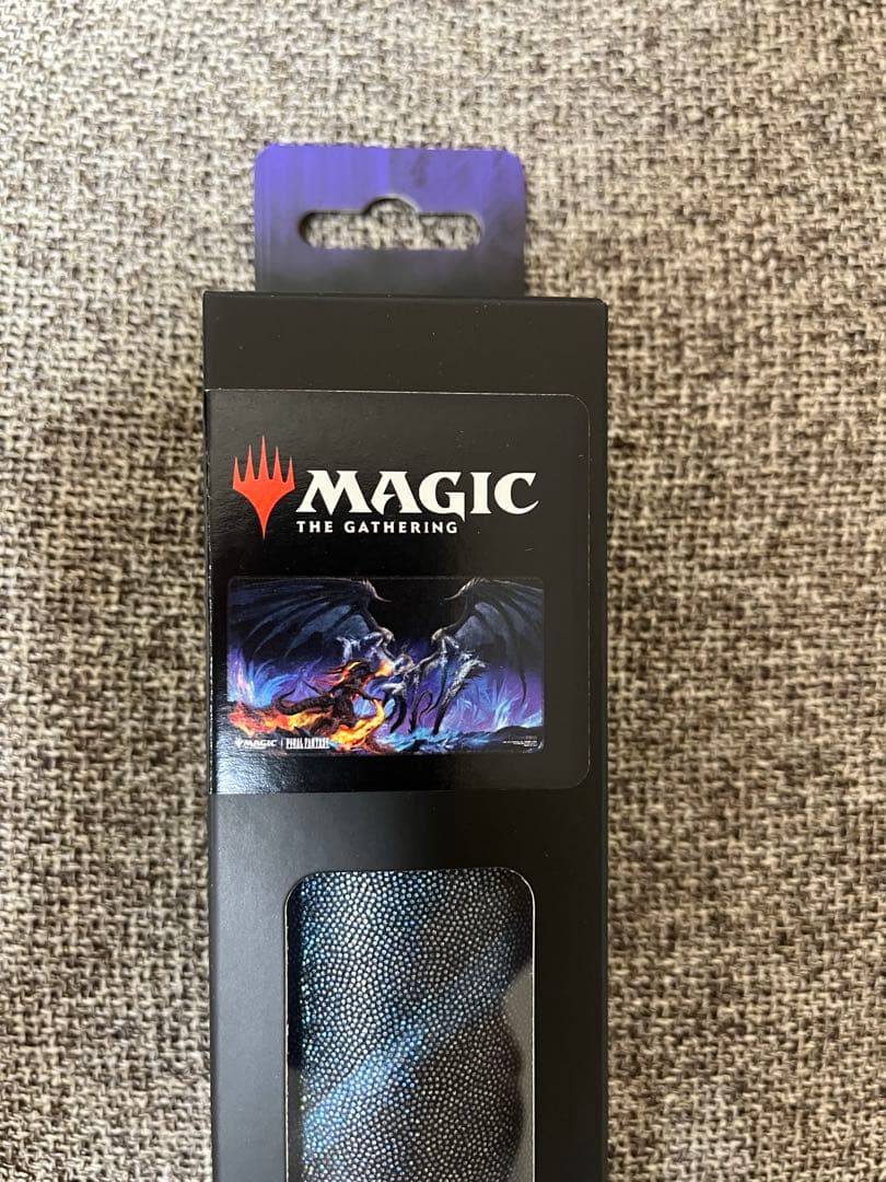 MTG×FF UrtraPro 新品未開封ホロフォイルプレイマット(バハムート)